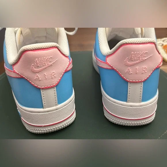 Custom baby blue and pink Nike Air Force 1s - Picture 3 of 4